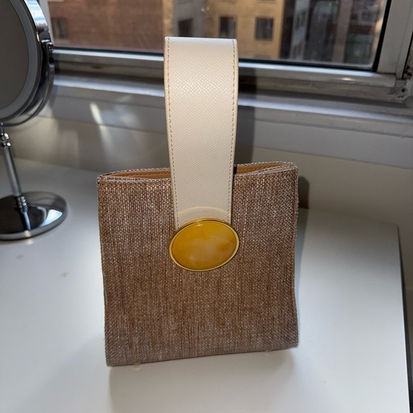 Lizzie Fortunato Tan Woven Pronto Purse - Picture 4 of 8